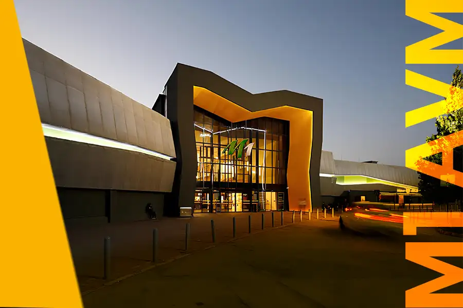 إعلانات M1 مول